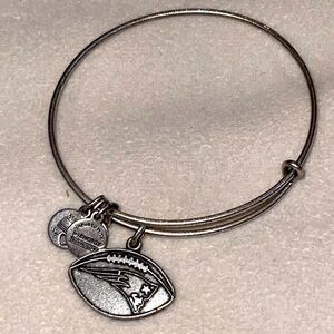 Alex and Ani‎ Patriots Bangle